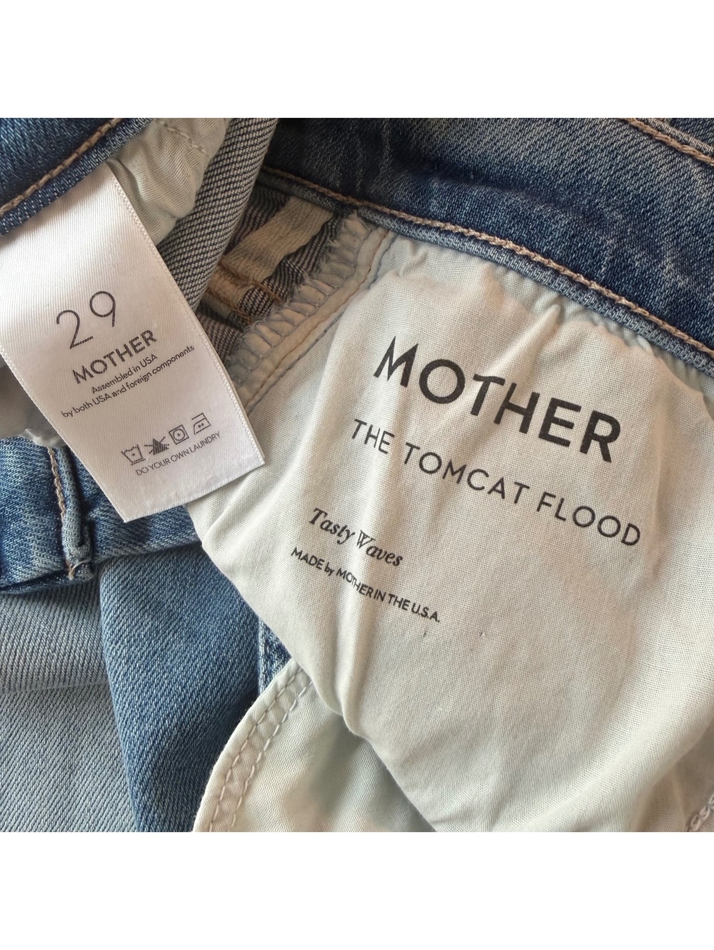 MOTHER The Tomcat Flood In Tasty Waves Color Button Down Blue Jeans - Picture 7 of 8